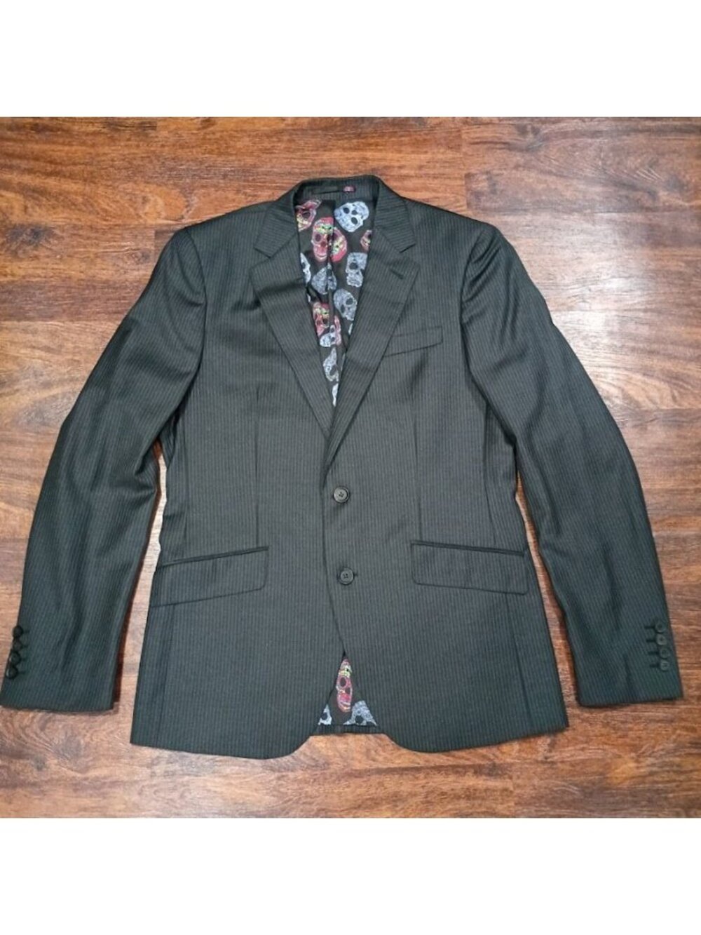 Sabestian Grey M Dark Gray Pinstripe Suit Blazer With Skull Liner Modern Slim Fi - Picture 2 of 15